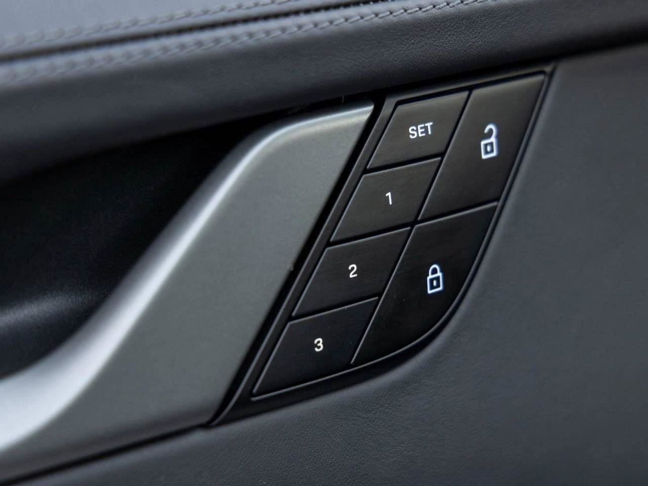 Used 2024 Porsche 911 Targa 4 GTS image 99