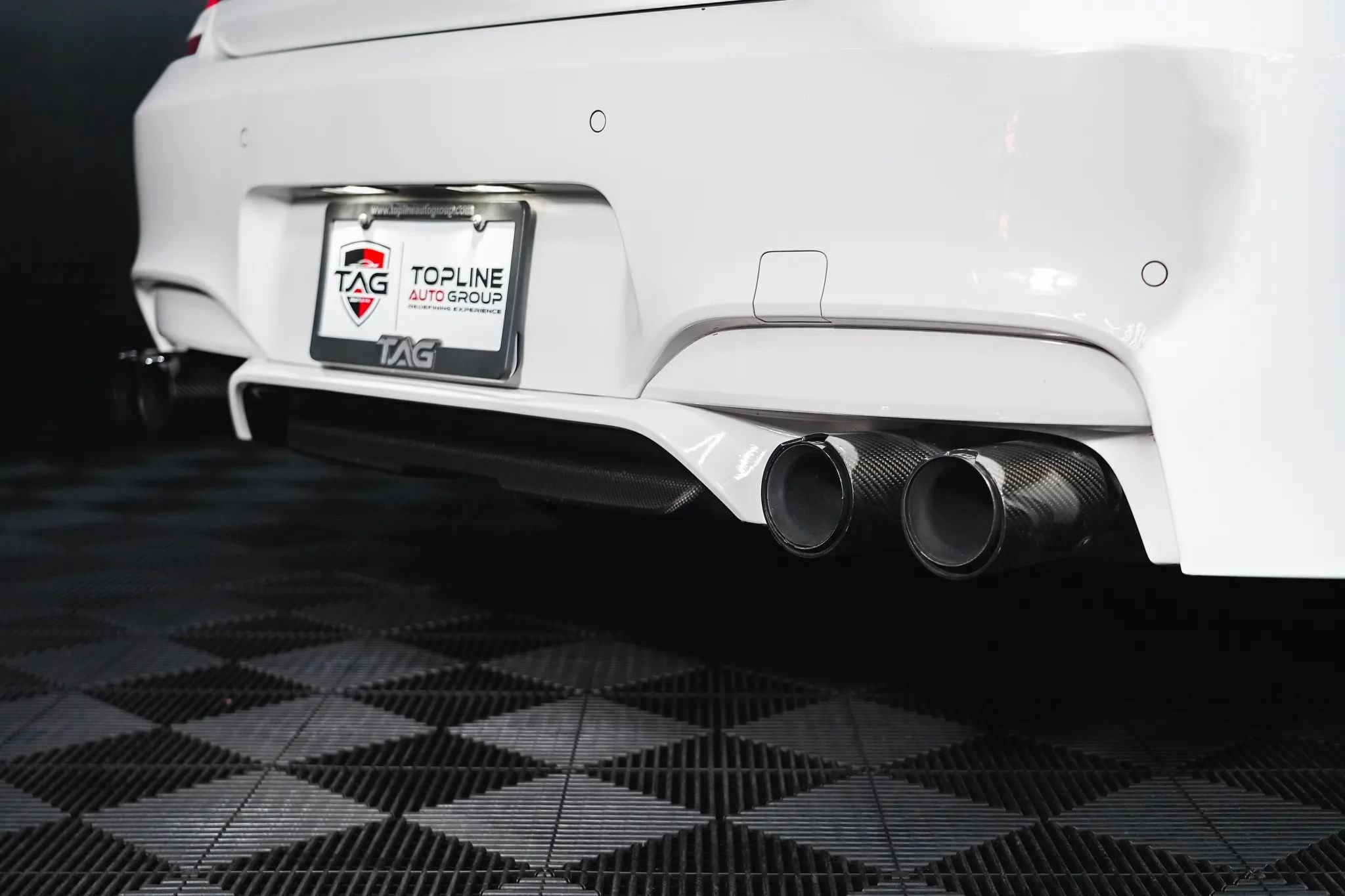 Used 2016 BMW M6 Gran Coupe w/ Executive Package RWD image 23