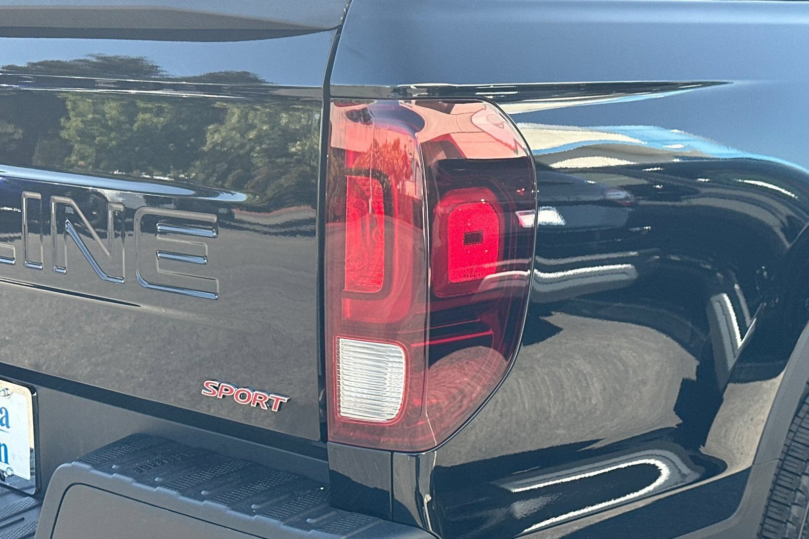 New 2025 Honda Ridgeline Sport image 31