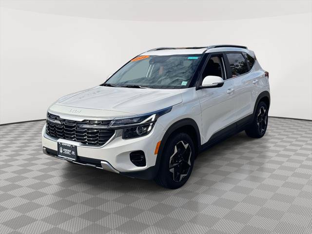 Used 2024 Kia Seltos EX AWD/4WD image 3