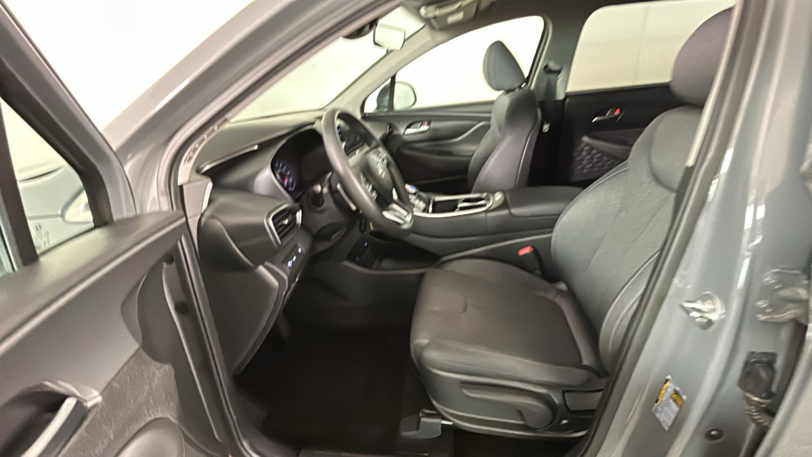 Used 2023 Hyundai Santa Fe SE w/ Cargo Package AWD/4WD image 14