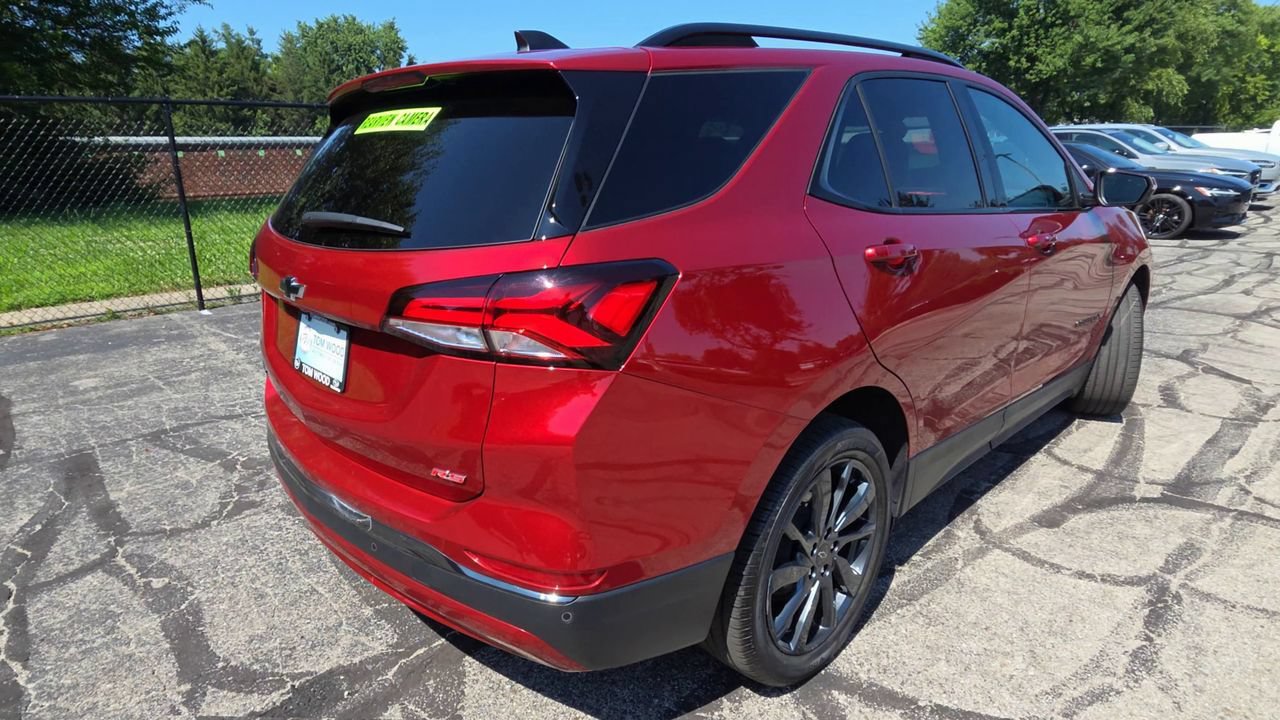 Used 2022 Chevrolet Equinox RS w/ Infotainment Package FWD image 8
