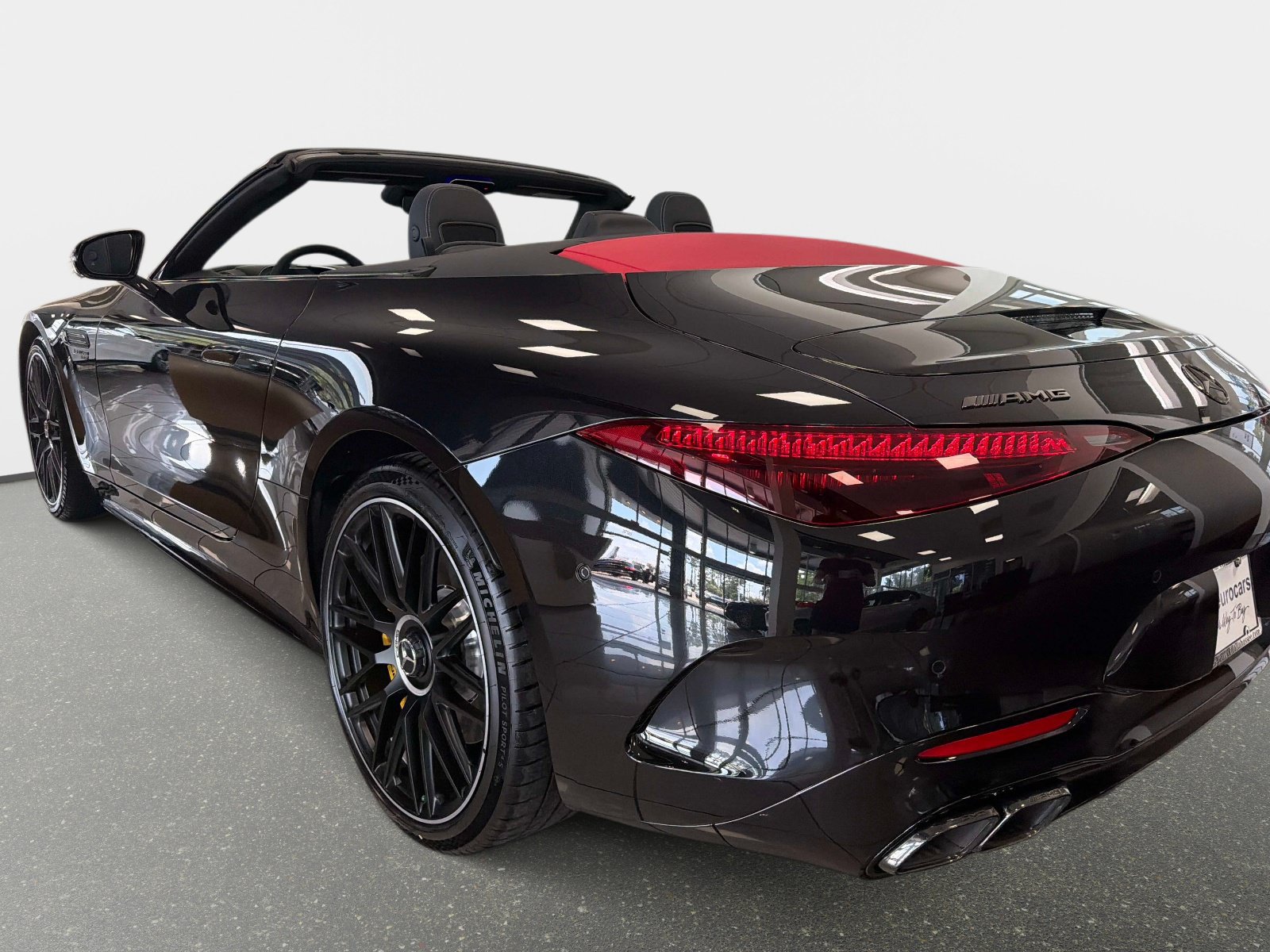 New 2026 Mercedes-Benz SL 63 AMG 4MATIC image 6