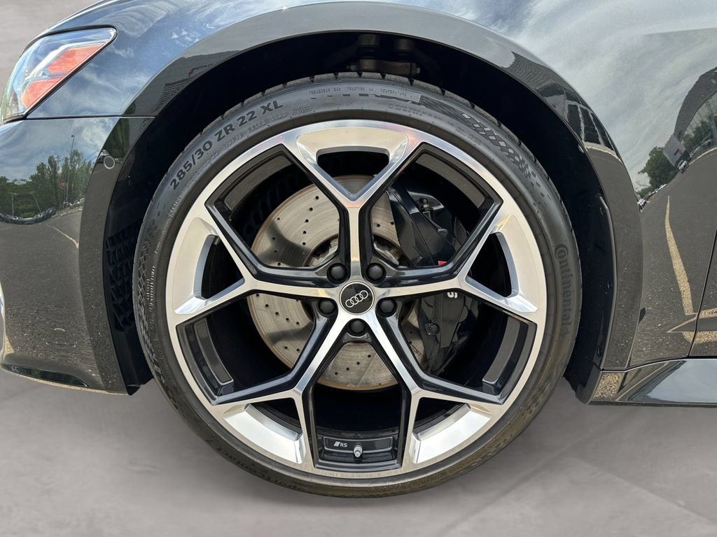 Certified 2025 Audi RS 6 performance w/ Black Optic Package AWD/4WD image 14