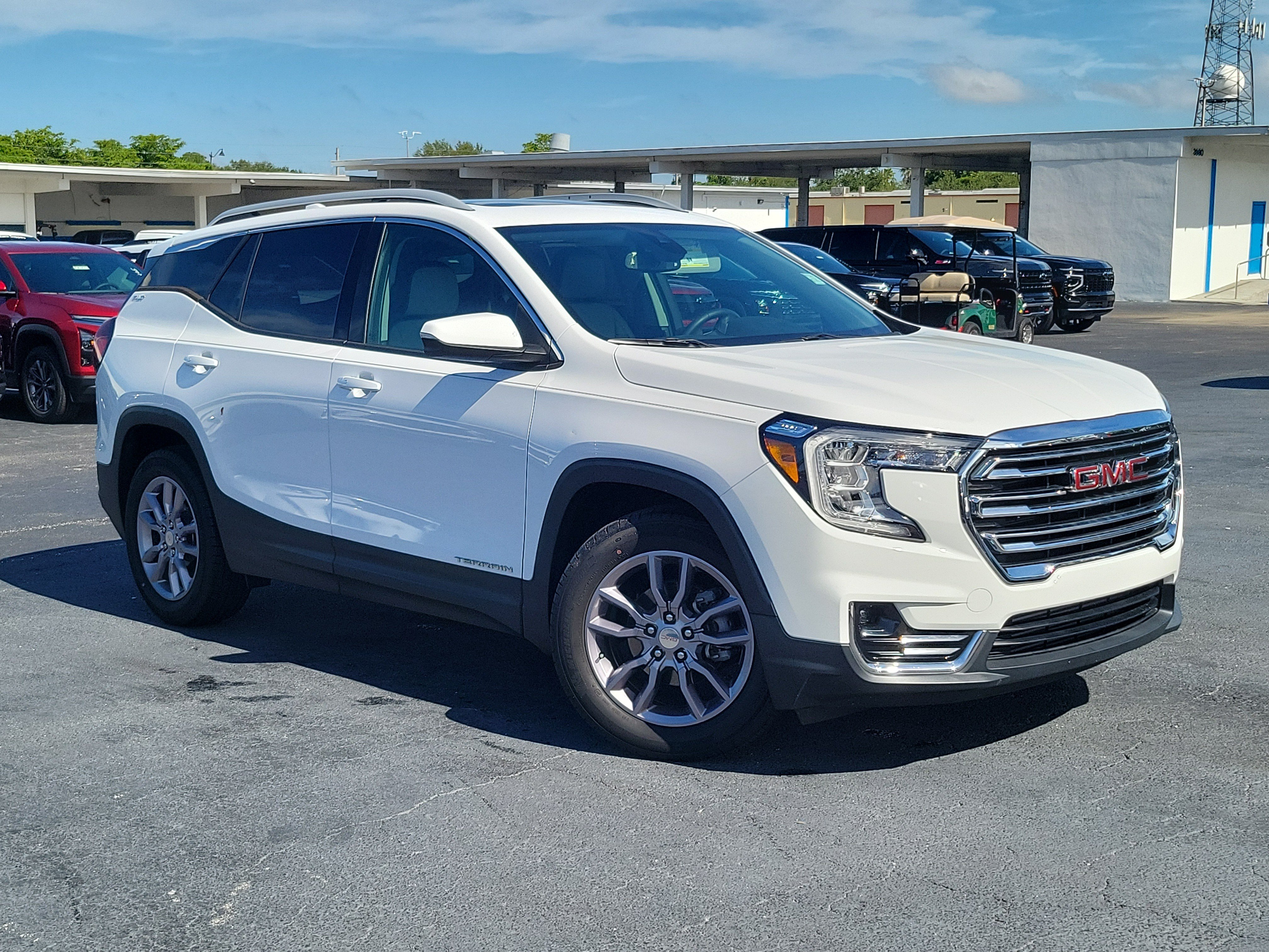 Used 2023 GMC Terrain SLT FWD image 33