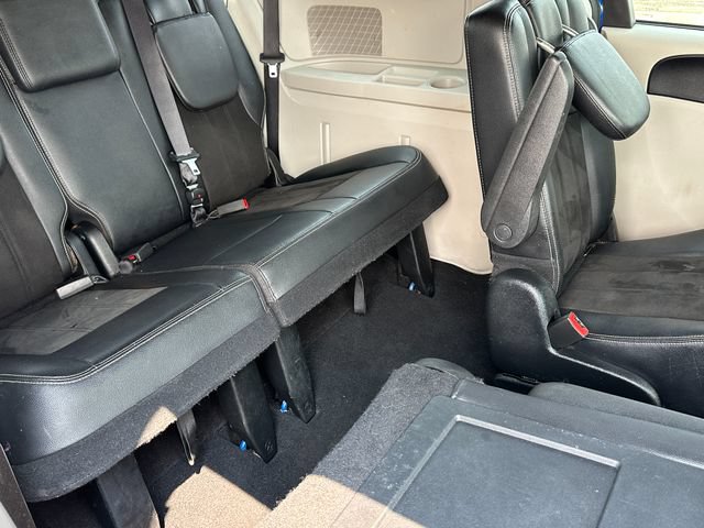 Used 2020 Dodge Grand Caravan SXT FWD image 10