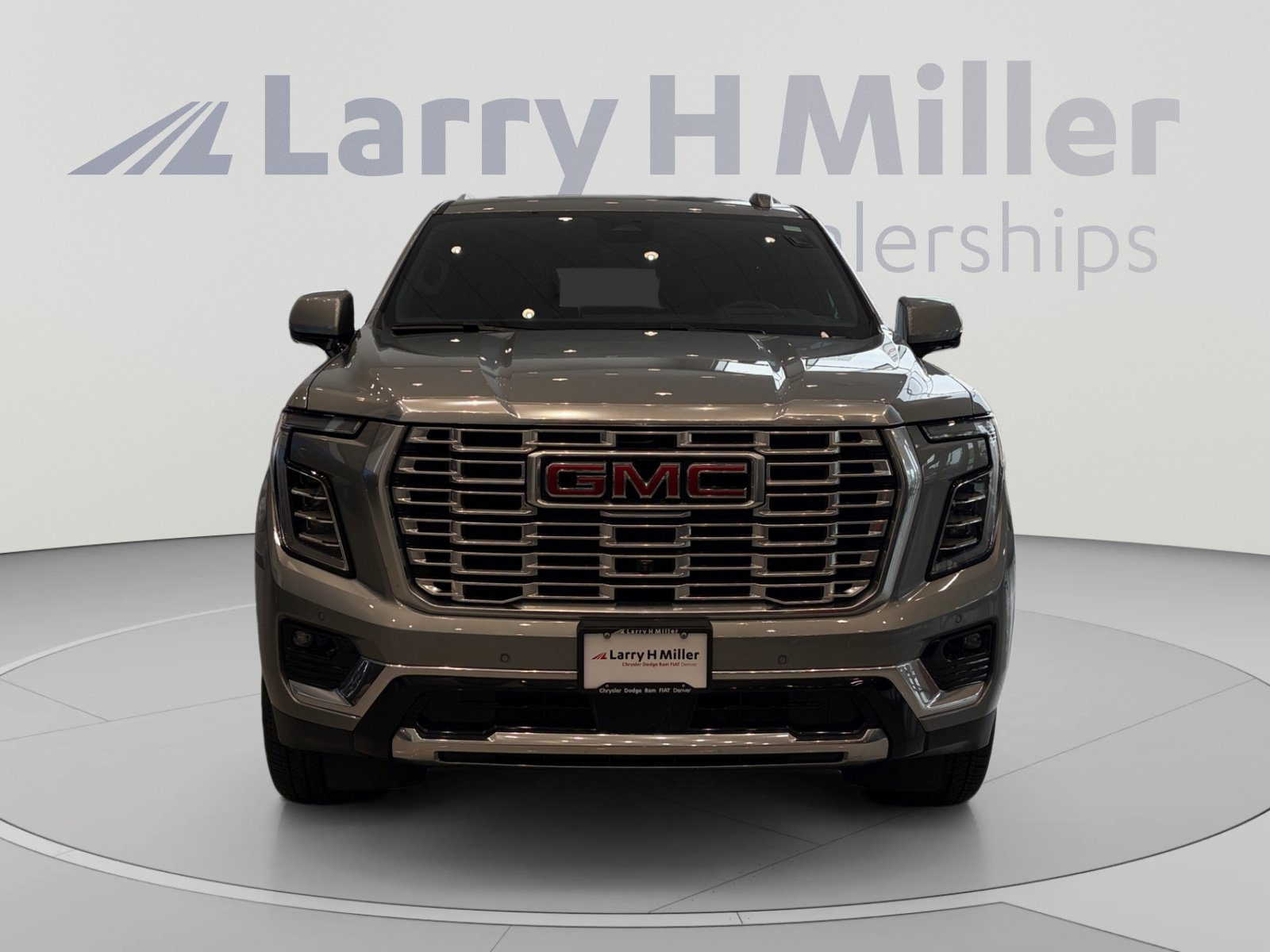 Used 2025 GMC Yukon Denali w/ Denali Reserve Package AWD/4WD image 8