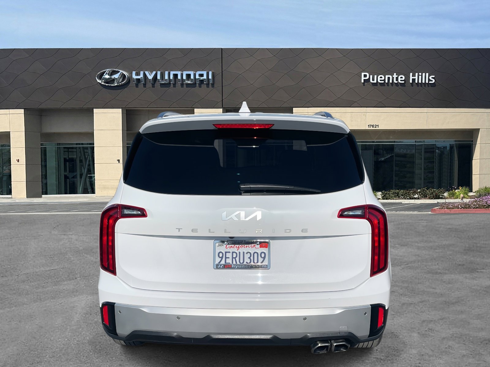 Used 2023 Kia Telluride S w/ S Sunroof Package image 5