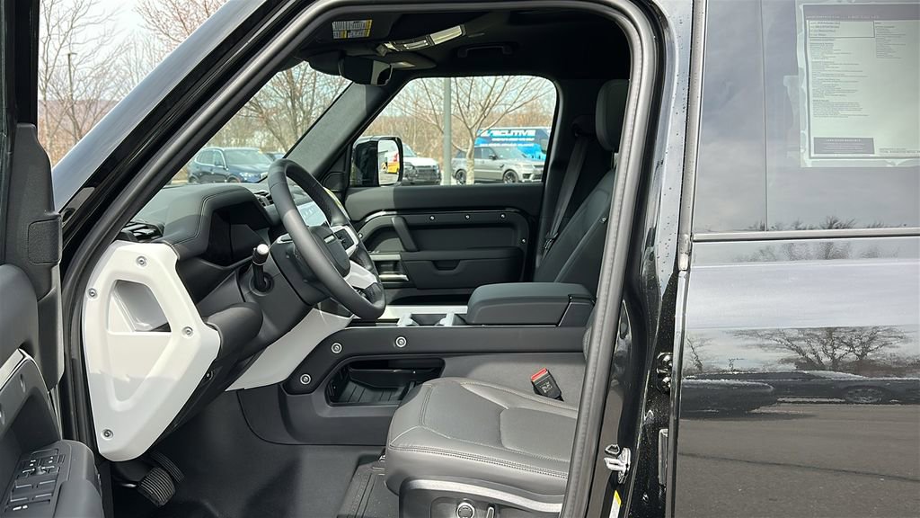 New 2026 Land Rover Defender 130 S image 9
