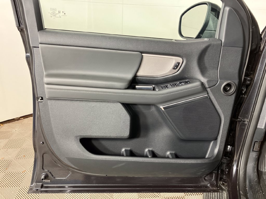 New 2026 Ford Expedition Active RWD image 18