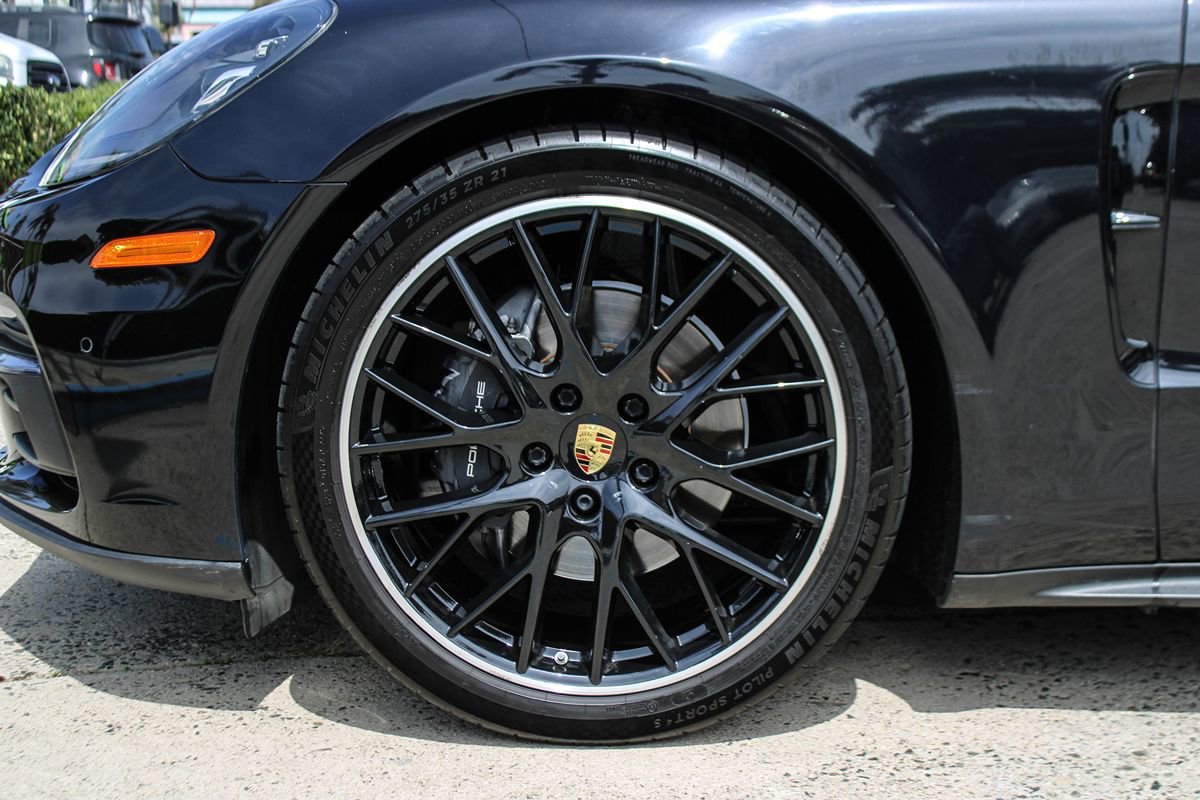 Used 2018 Porsche Panamera 4 AWD/4WD image 48