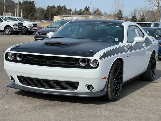 Used 2018 Dodge Challenger T/A image 40