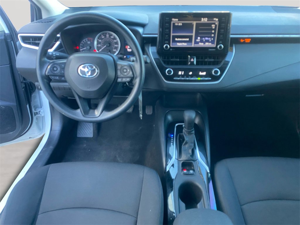 Used 2022 Toyota Corolla LE image 10