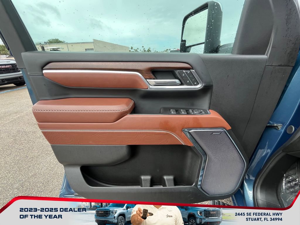 Used 2025 GMC Sierra 2500 Denali Ultimate image 23