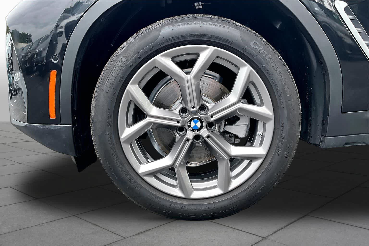 Used 2024 BMW X3 xDrive30i w/ Premium Package w/ZPA AWD/4WD image 11