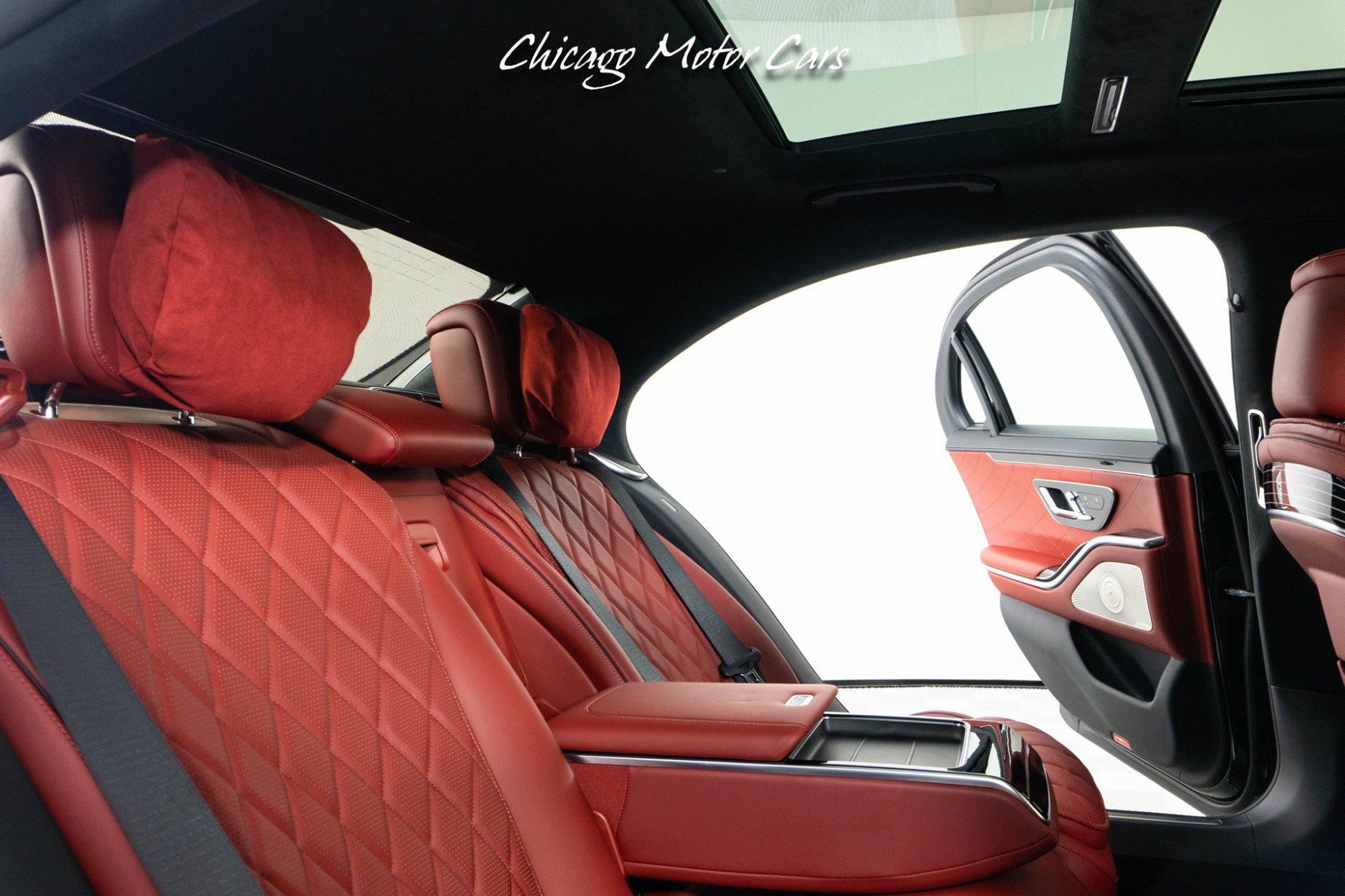 Used 2024 Mercedes-Benz S 580 4MATIC Sedan image 48