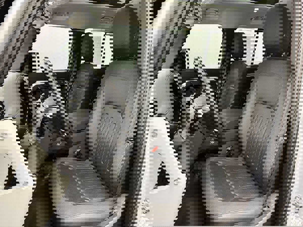 Used 2020 Land Rover Defender 110 First Edition image 12