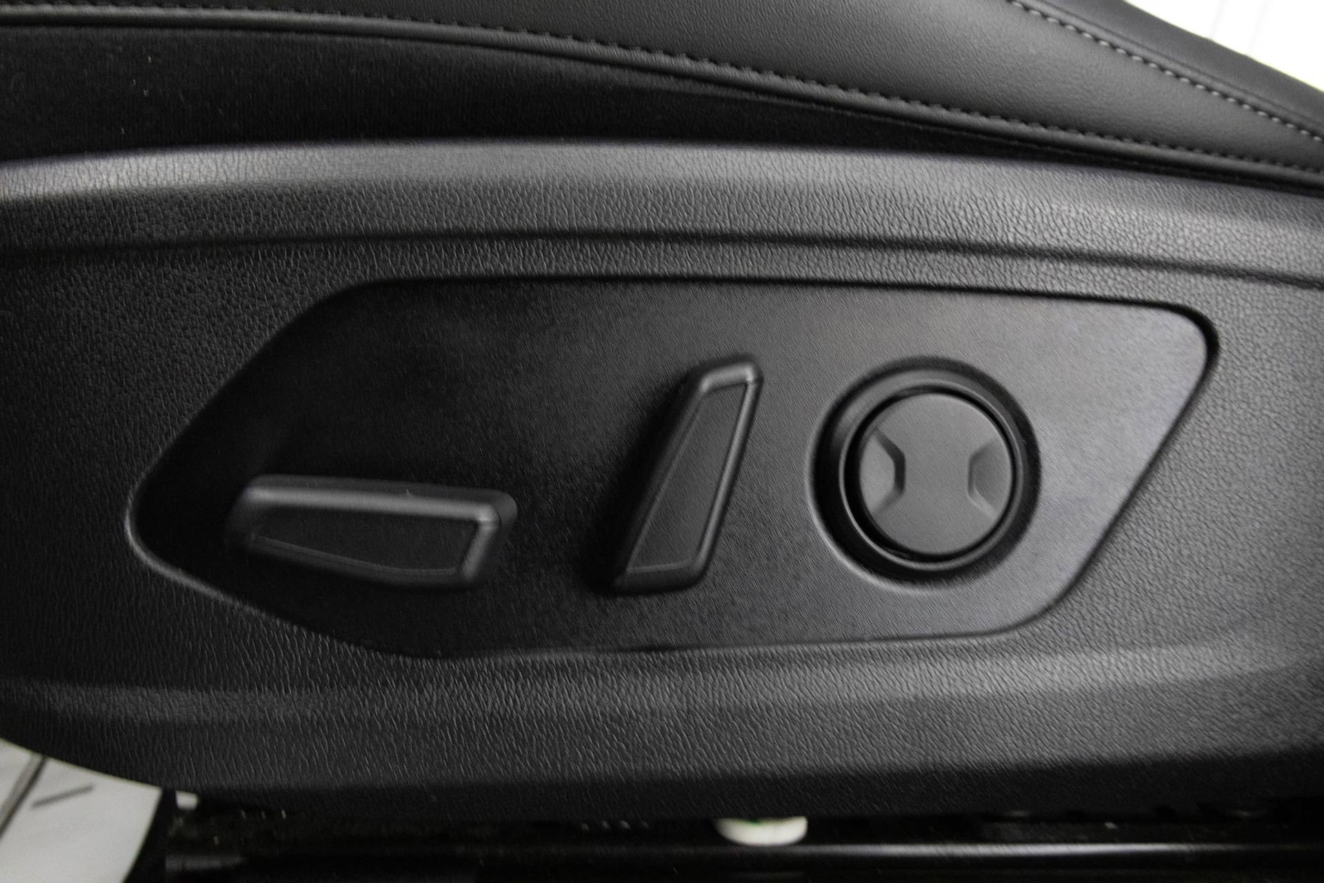 Used 2022 Kia Sorento SX FWD image 23