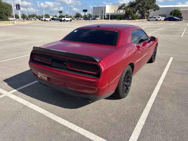 Used 2020 Dodge Challenger R/T w/ Blacktop Package RWD image 5