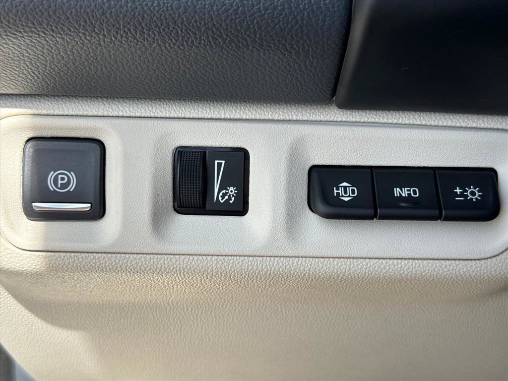 Used 2023 GMC Acadia Denali AWD/4WD image 21