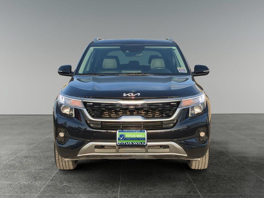 Used 2022 Kia Seltos EX AWD/4WD image 2