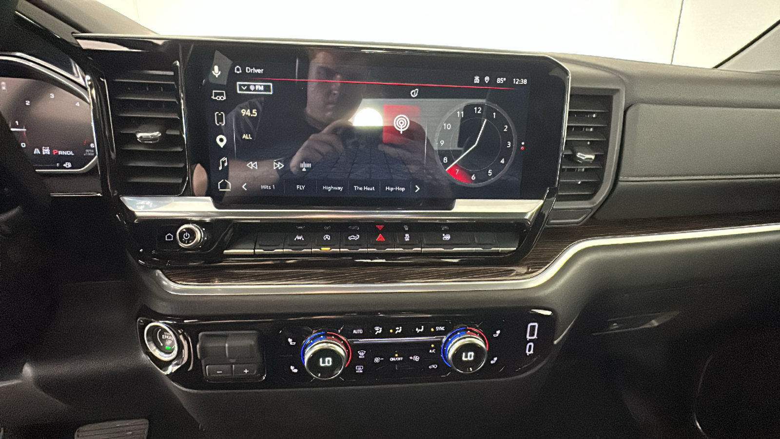 New 2026 GMC Sierra 1500 SLE AWD/4WD image 26