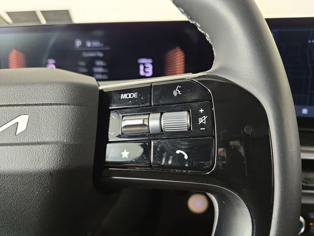 Certified 2026 Kia Sorento EX w/ EX Premium Package image 23