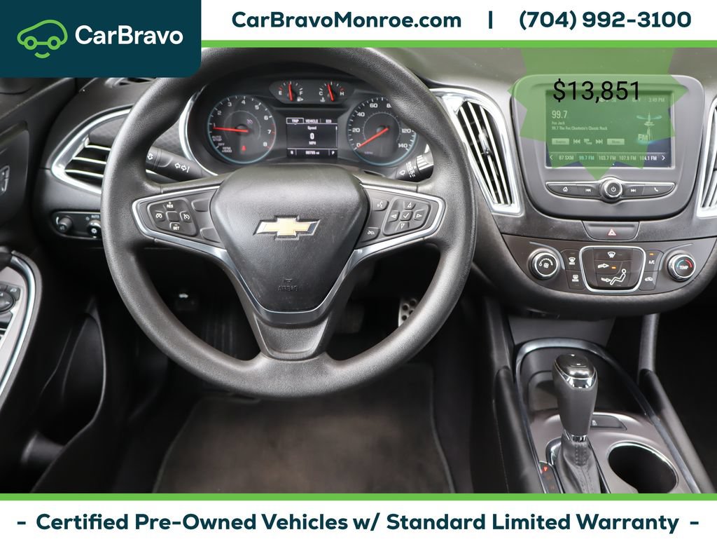 Certified 2017 Chevrolet Malibu LT FWD image 19