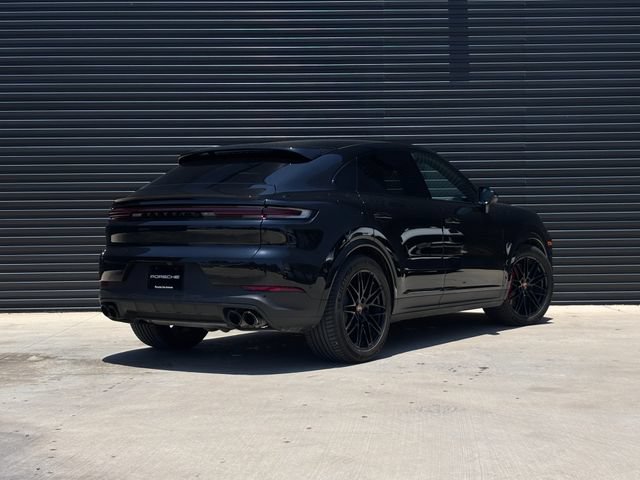 Certified 2025 Porsche Cayenne S AWD/4WD image 7