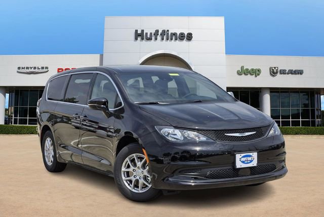 New 2026 Chrysler Voyager LX