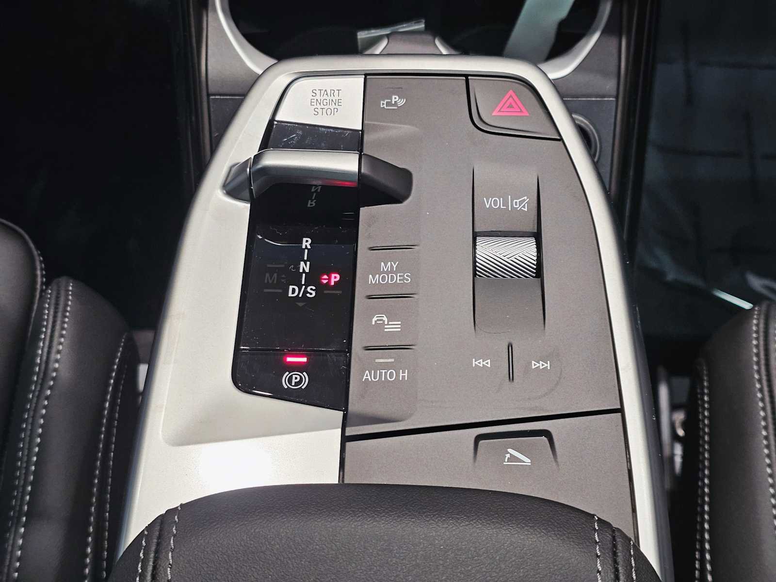 New 2026 BMW X1 xDrive28i AWD/4WD image 18