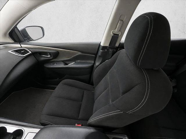 Used 2016 Nissan Murano S FWD image 18