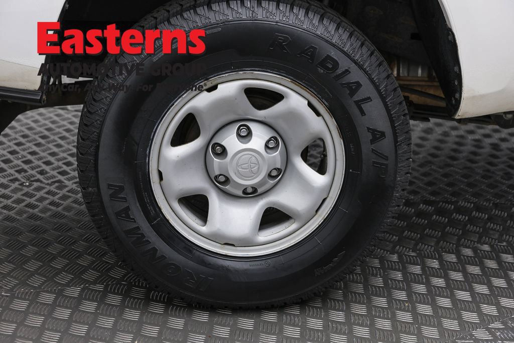 Used 2023 Toyota Tacoma SR RWD image 28