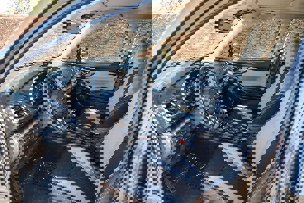 Used 2022 Subaru Crosstrek 2.5i Limited w/ Moonroof Package 2 image 16