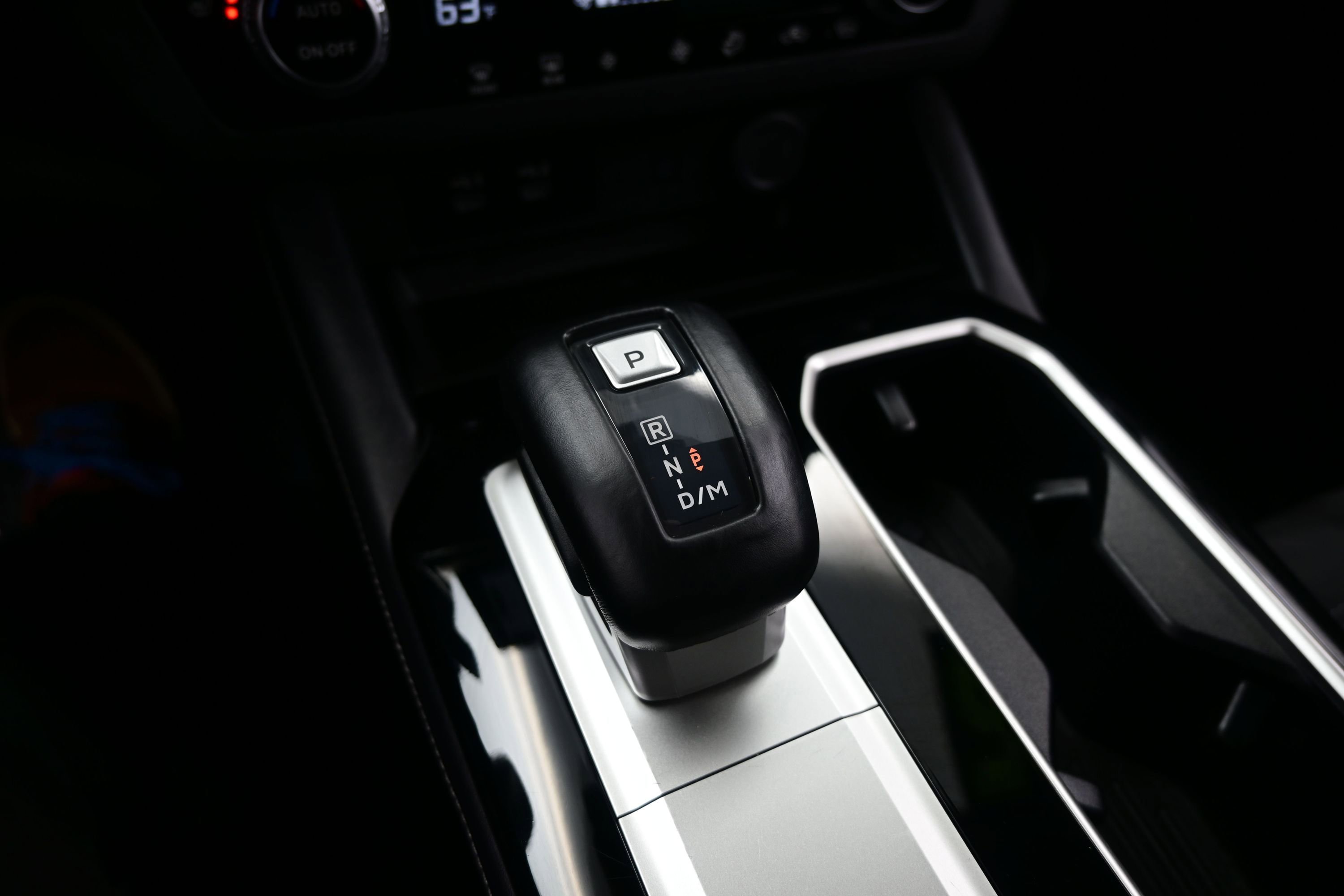 Used 2025 Mitsubishi Outlander SE AWD/4WD image 22
