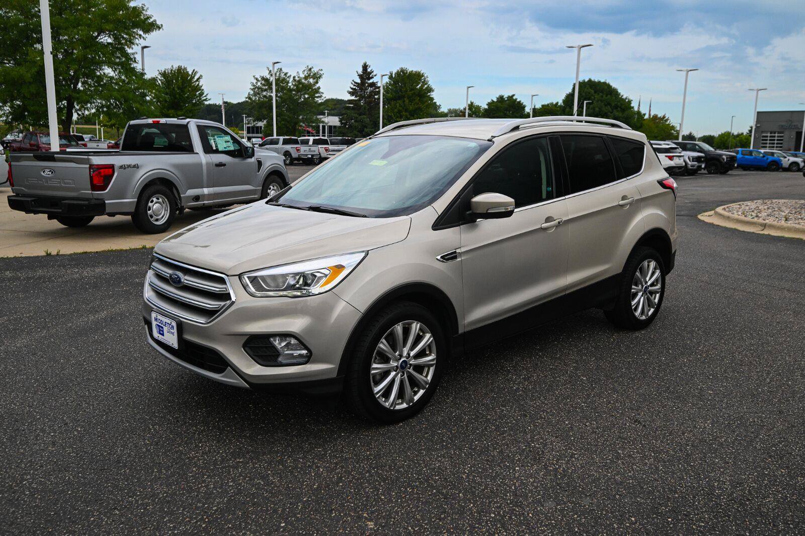 Used 2017 Ford Escape Titanium AWD/4WD image 9