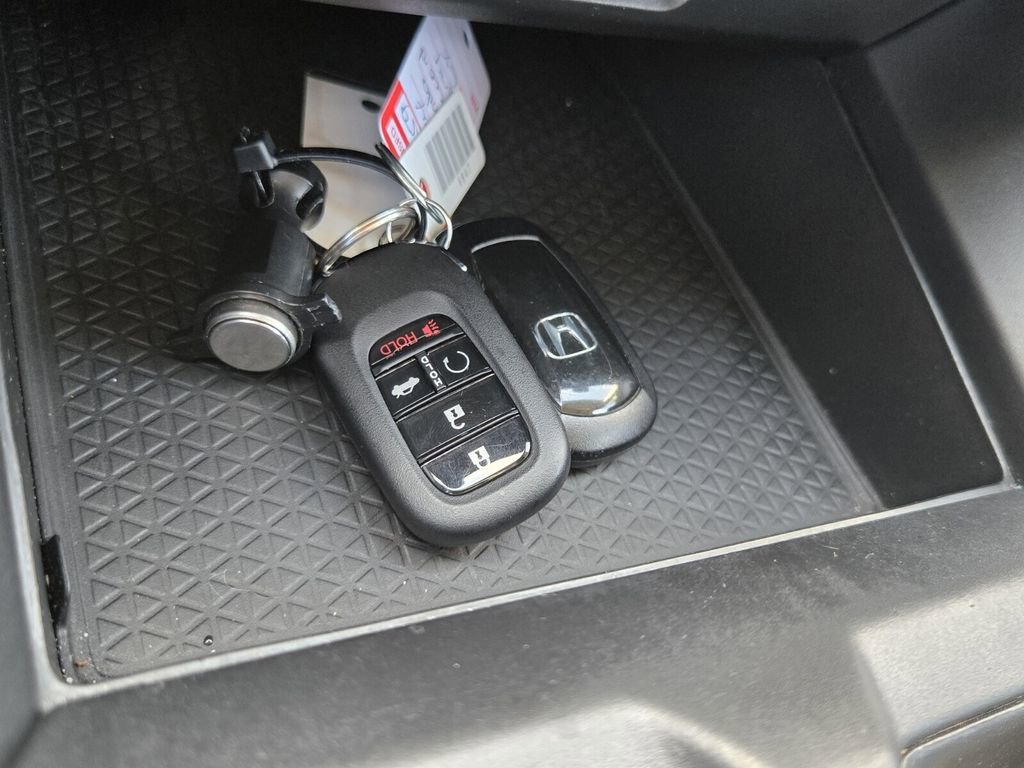 Used 2024 Honda Accord EX image 19