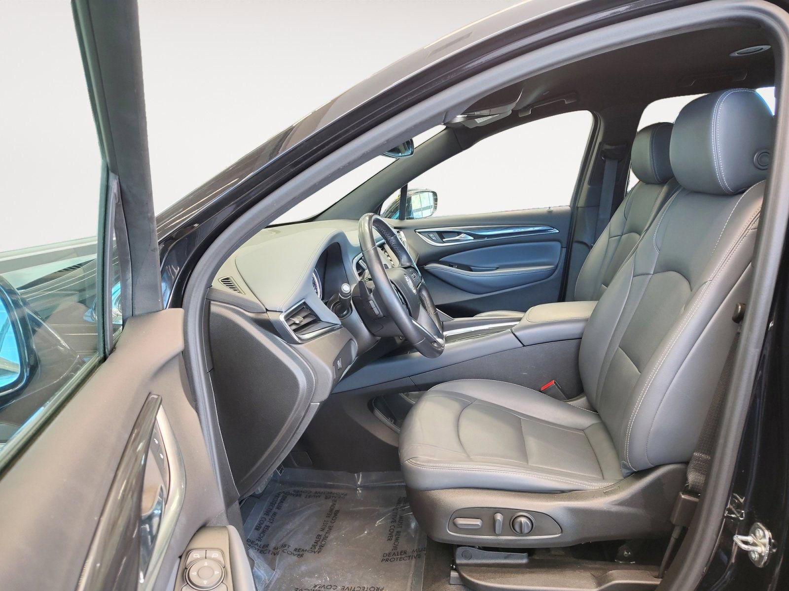 Used 2023 Buick Enclave Essence w/ Sport Touring Edition FWD image 22