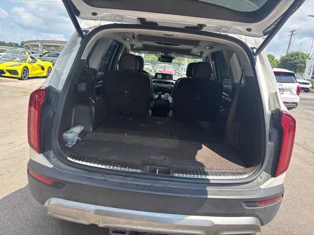 Used 2020 Kia Telluride SX w/ Towing Package FWD image 19