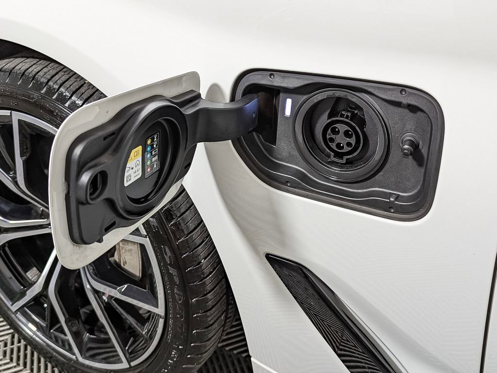 Certified 2023 BMW 530e xDrive w/ Premium Package image 13
