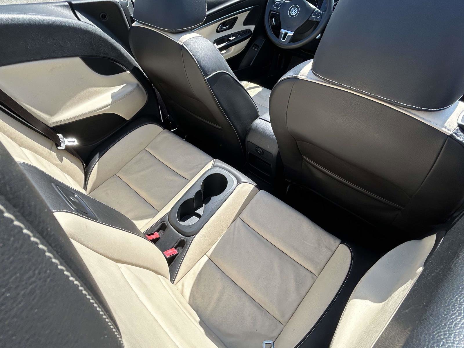 Used 2015 Volkswagen Eos Executive FWD image 12