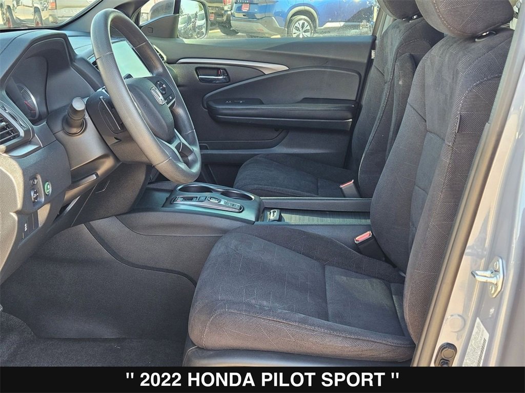Used 2022 Honda Pilot Sport image 11