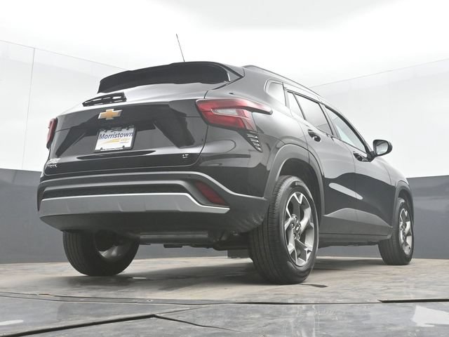 Used 2026 Chevrolet Trax LT w/ Driver Confidence Package FWD image 44