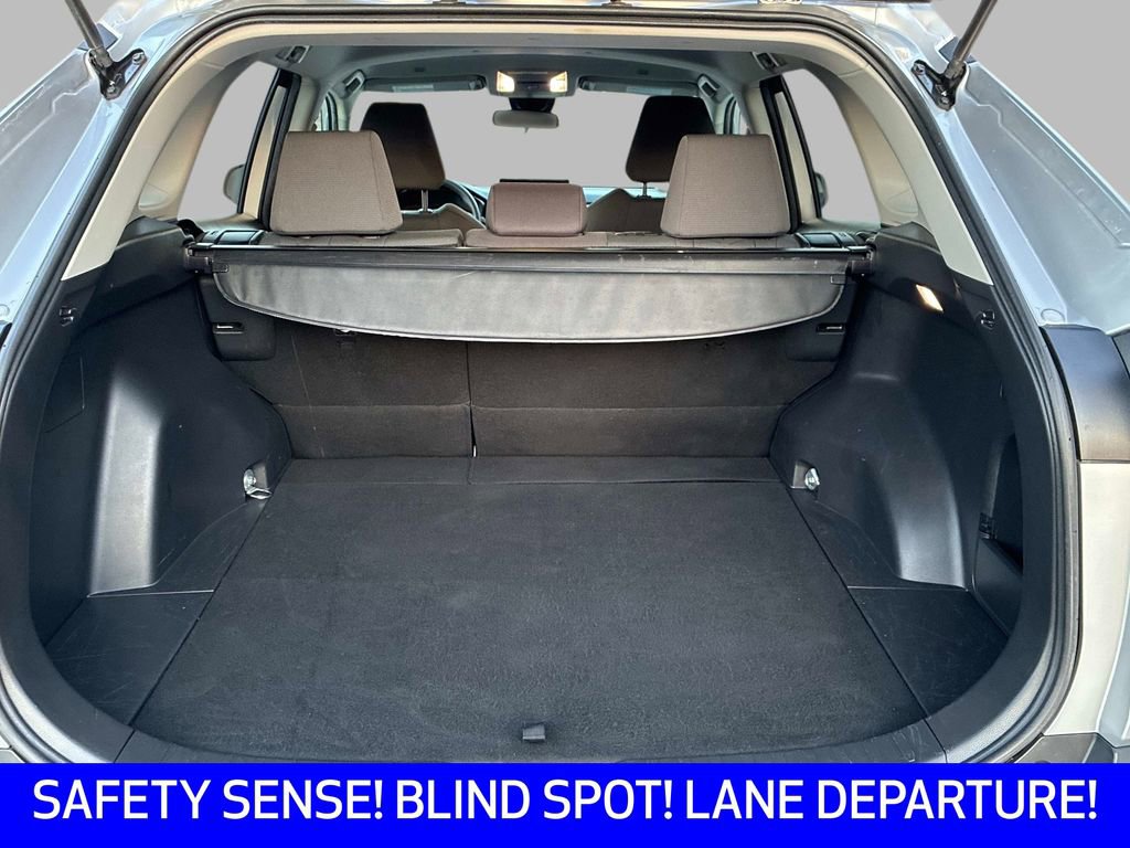 Used 2023 Toyota RAV4 XLE image 12