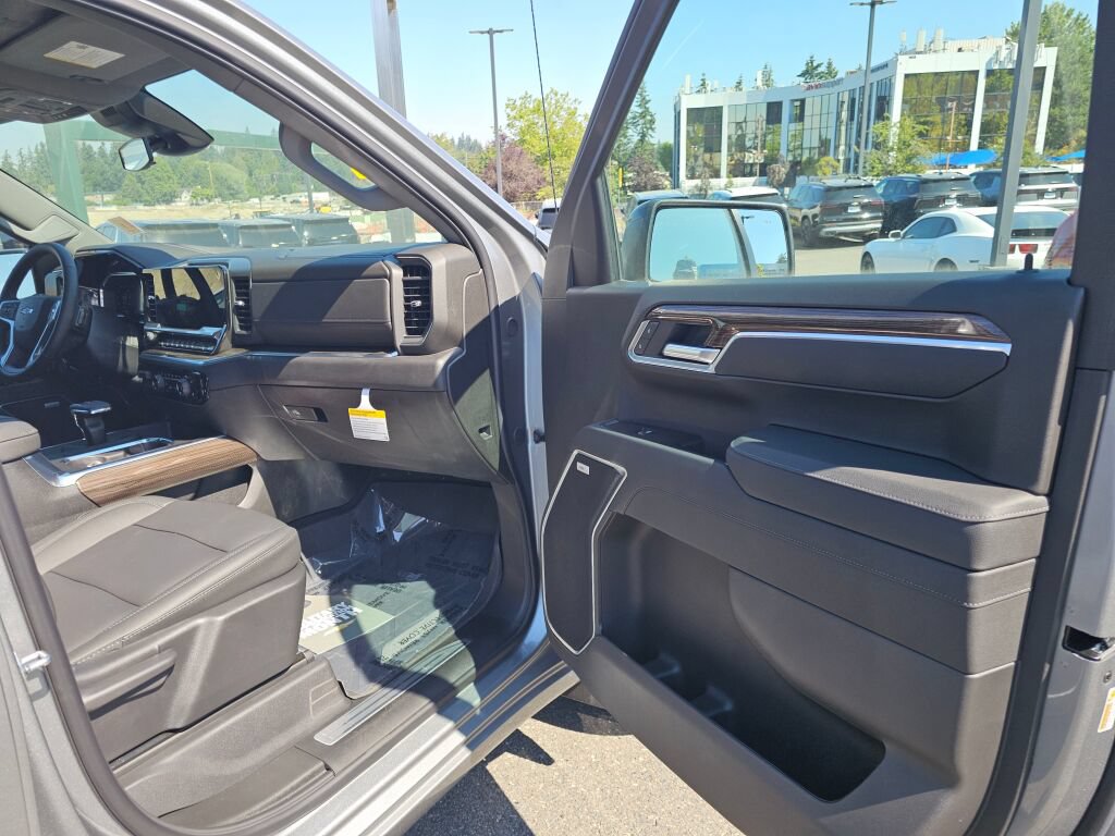 New 2026 Chevrolet Silverado 1500 RST w/ Safety Package AWD/4WD image 38