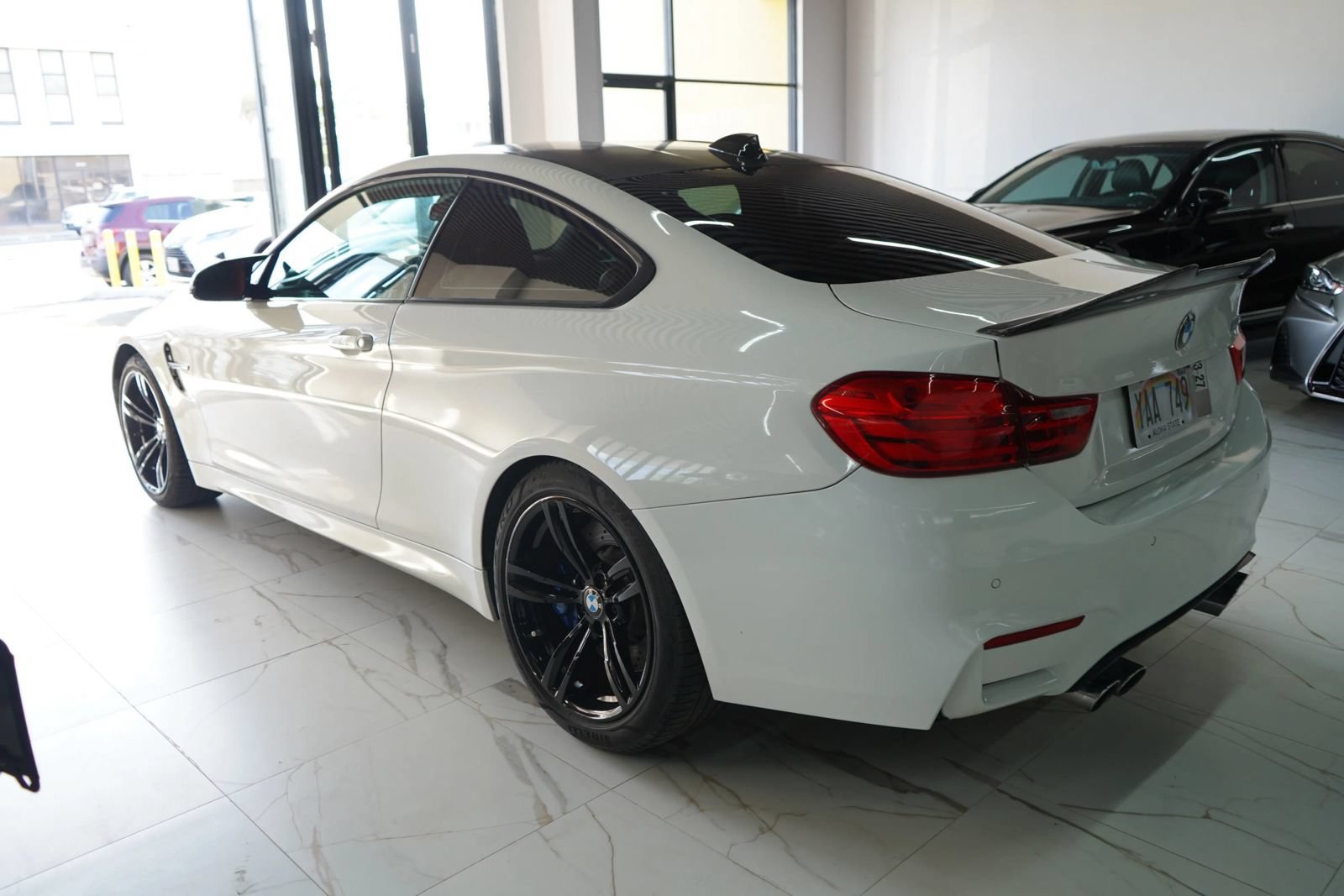 Used 2017 BMW M4 Coupe RWD image 23