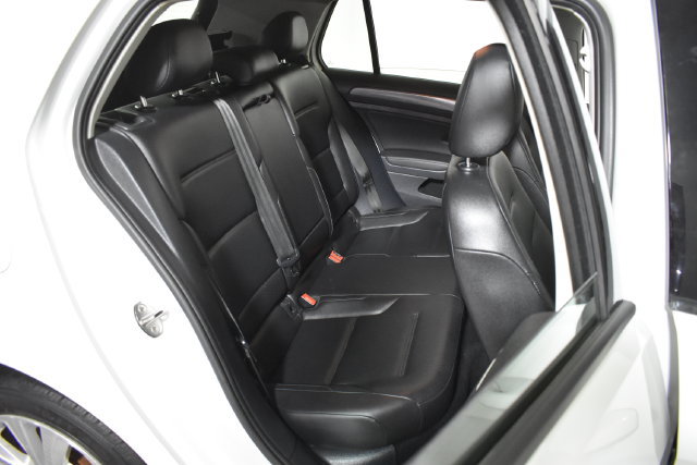 Used 2020 Volkswagen Golf 4-Door FWD image 30