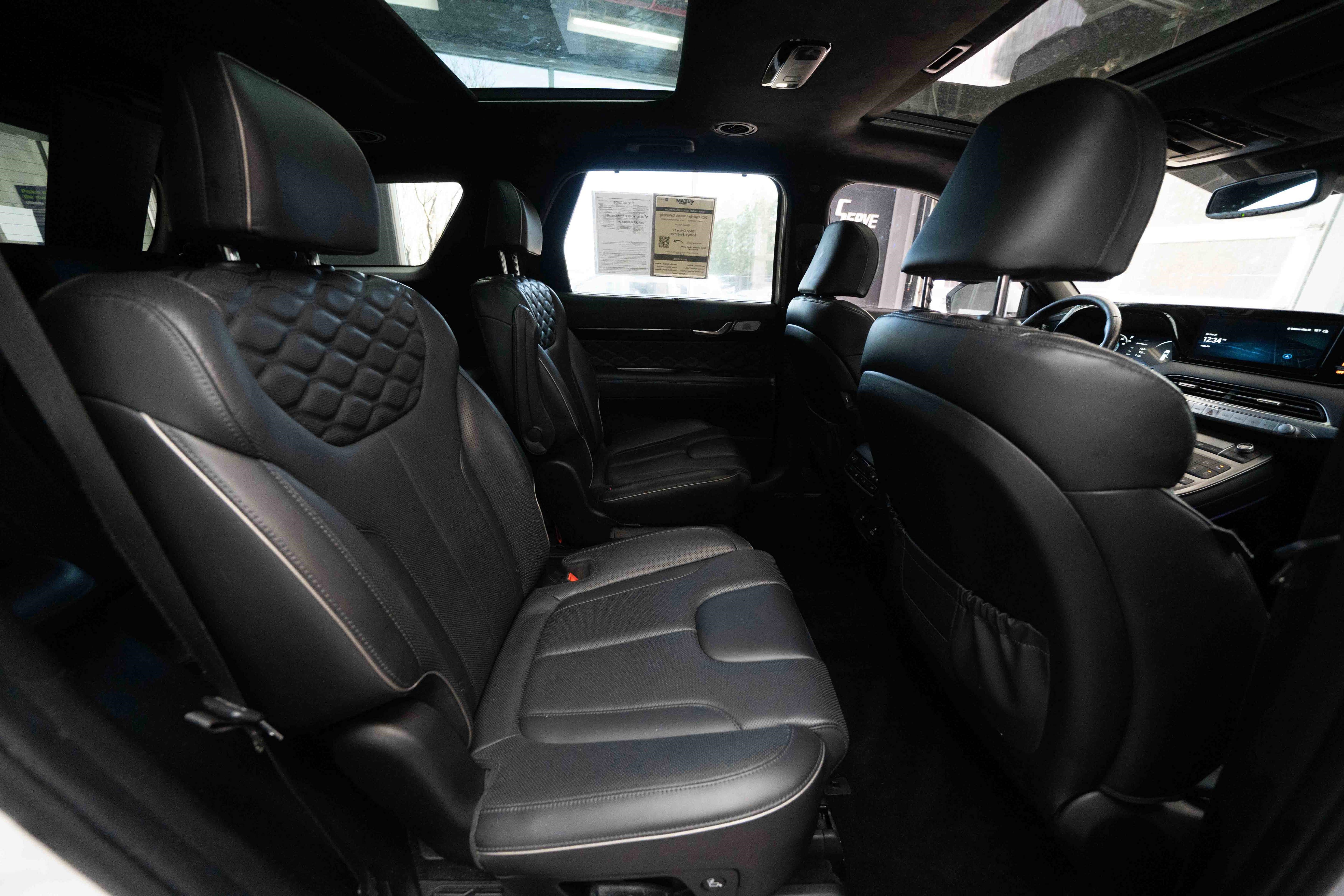 Used 2022 Hyundai Palisade Calligraphy w/ Cargo Package image 25