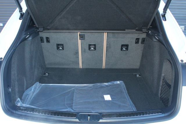 New 2026 Porsche Macan S image 12