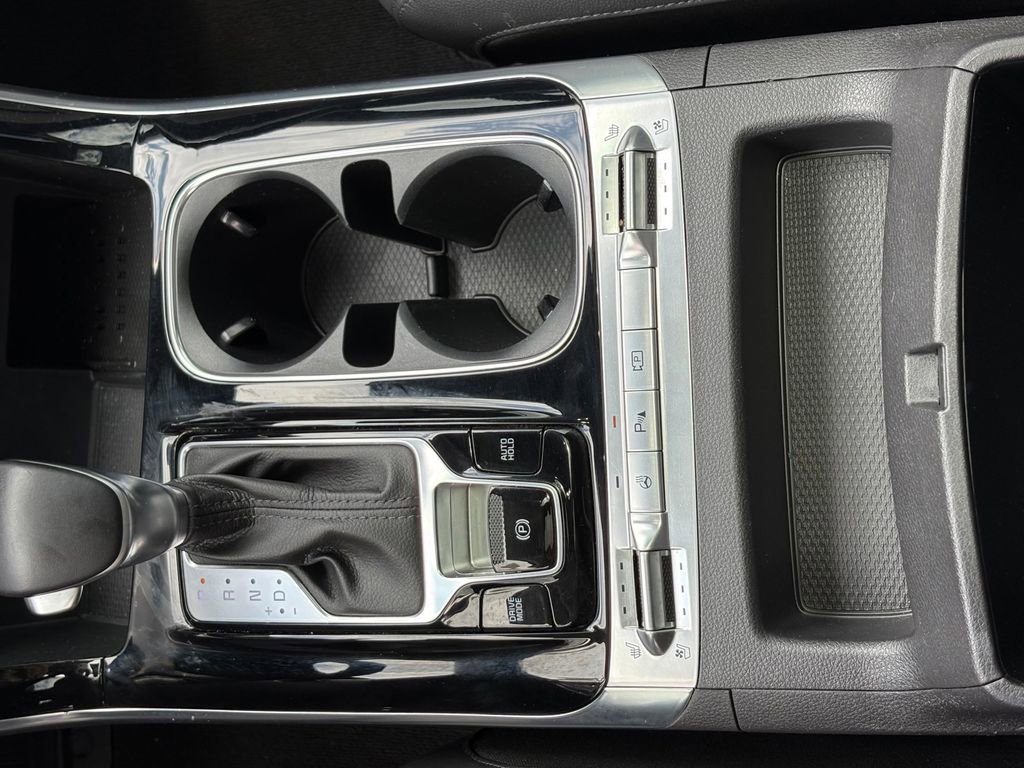 Used 2022 Kia Carnival SX Prestige FWD image 35